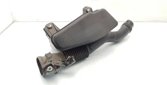 Toyota Auris 150 Intake resonator 1789337040