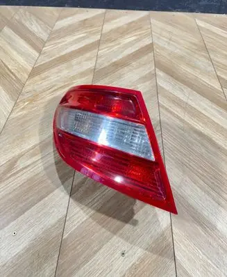 Mercedes-Benz C W204 Rear/tail lights 2048200164