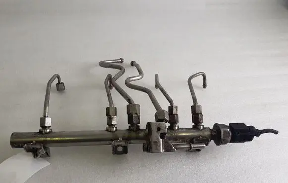 BMW 7 F01 F02 F03 F04 Fuel main line pipe 7547600 7562478040910