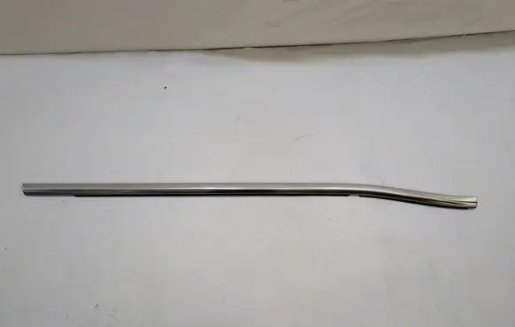Front door glass trim molding