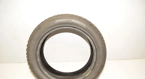 BMW 2 F46 R17 winter tire 