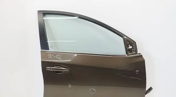 Nissan Pulsar Front door PULSAR270426DPP