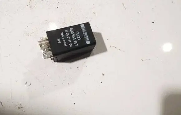 Audi A4 S4 B5 8D Other relay 8D0959257