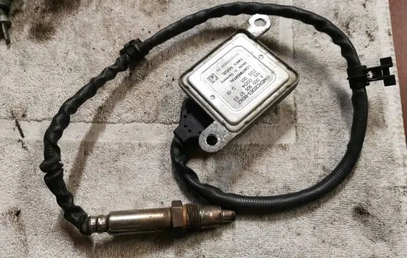 Mercedes-Benz C W205 Lambda probe sensor A0009059703 1512200638 6682EE