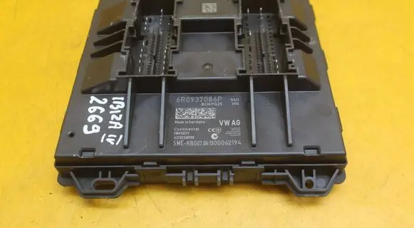 Seat Ibiza IV (6J,6P) Comfort/convenience module 6R0937086P 5WK50579