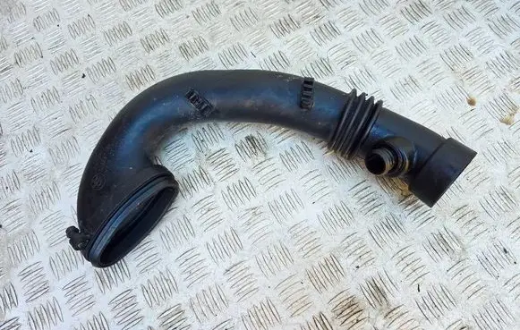 BMW 5 E39 Air intake duct part 7786777