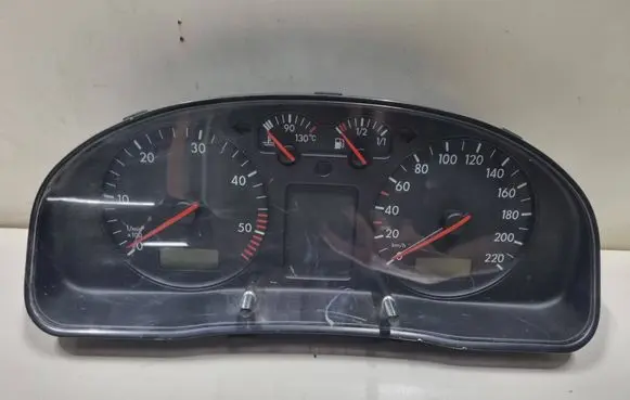 Audi A6 S6 C5 4B Speedometer (instrument cluster) 88311245 G750