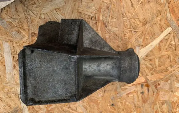 BMW X5 E53 Driveshaft support bearing bracket 7503120