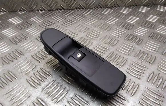 Citroen C4 I Picasso Electric window control switch 96639377ZD