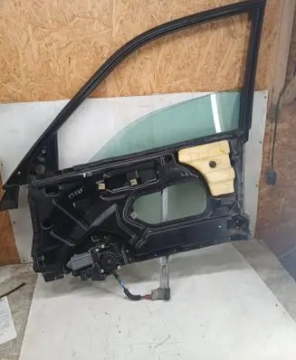 Audi A6 S6 C4 4A Front door window regulator with motor 4A0837398B