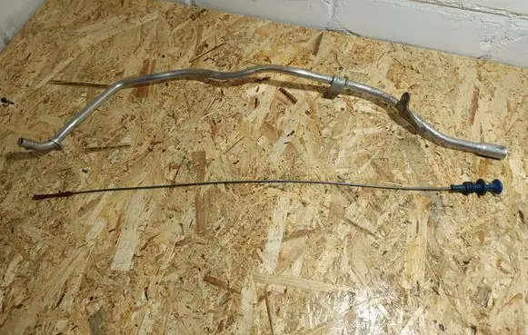 Mercedes-Benz CLS C218 X218 Oil level dip stick A27814