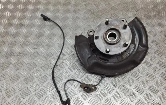 Toyota Auris 150 Front wheel hub 8954302060 4355002020 4245012110