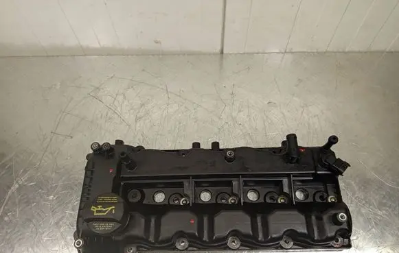 Hyundai ix35 Engine cover (trim) pokrywazaworow