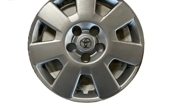 Toyota Verso R16 wheel hub/cap/trim 426020F010 53360A0