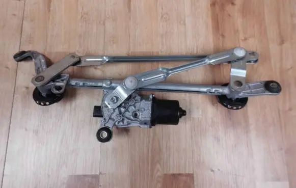 Nissan Leaf II (ZE1) Front wiper linkage 288003NL0B 7816C118A 0031C118A