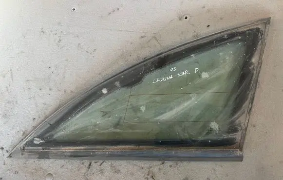 Renault Laguna II Rear side window