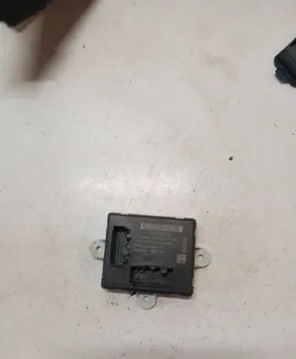 Volvo S60 Door control unit/module 31343044