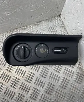 Ford Mondeo MK I Light switch 93BG10B838aaw