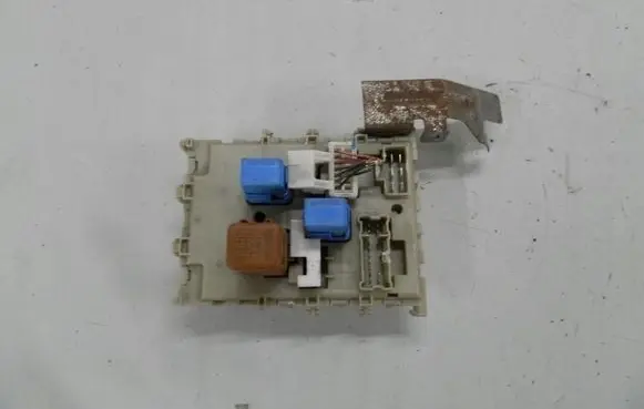 Nissan Almera Tino Fuse box set 