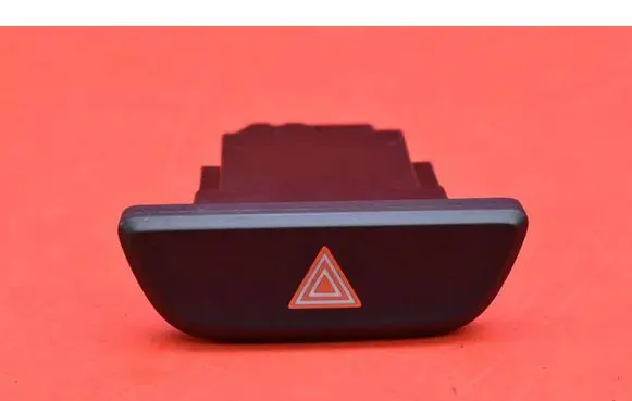 Toyota Yaris Hazard light switch 15D509