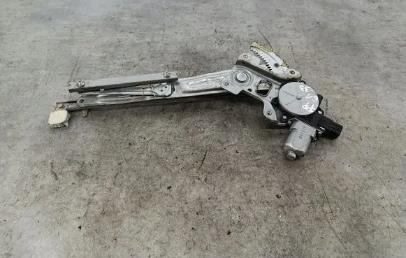 Mitsubishi Outlander Front door window regulator with motor 