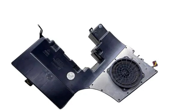 Audi A4 S4 B5 8D Subwoofer speaker 8D9035381C