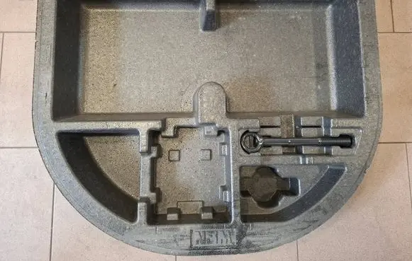 KIA Ceed Glove box in trunk 09149G4950