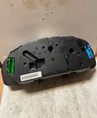 Volkswagen PASSAT B5 Speedometer (instrument cluster) 3B0919881F 110008794022