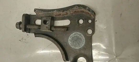 Hyundai Kona I Alternator belt tensioner 