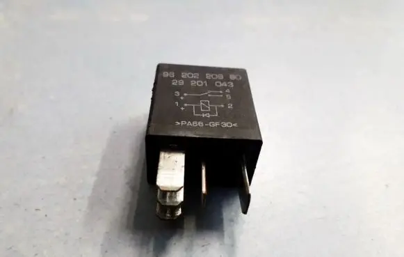 Peugeot 307 Other relay 9620220980 29201043