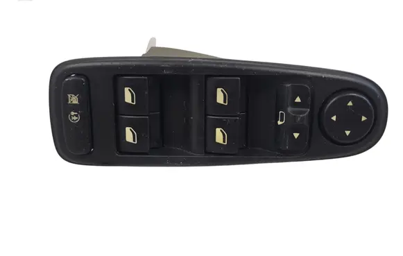 Citroen C4 I Picasso Electric window control switch 11659