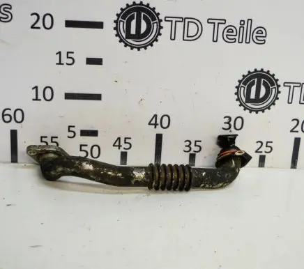 Ford Kuga II EGR valve line/pipe/hose FM5G9D477AA