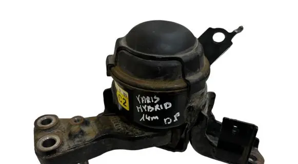 Toyota Yaris Engine mount bracket FCD500