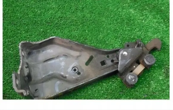 Citroen Evasion Sliding door lower roller guide/hinge 