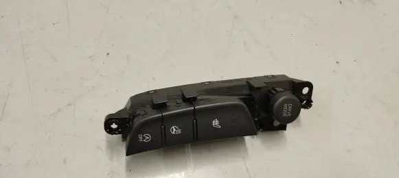 Hyundai Kona I Seat heating switch 93300j9170