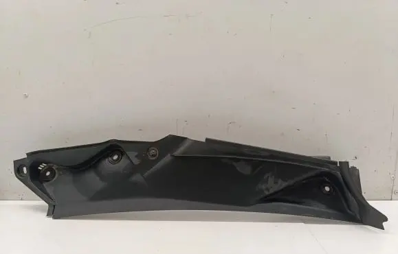 Mercedes-Benz E W214 Wiper trim A2148305000