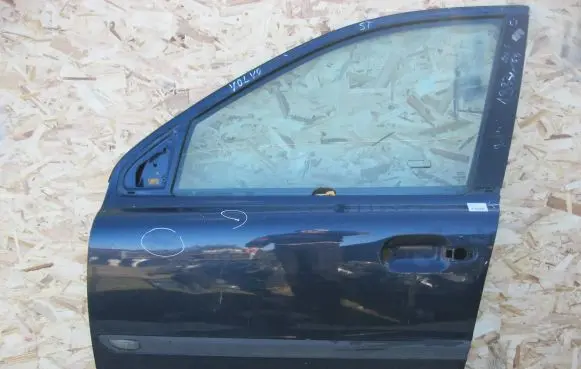Volvo XC90 Front door