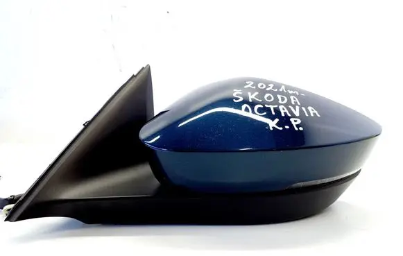 Skoda Octavia Mk4 Front door electric wing mirror 5E8857407