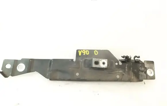 Volvo S90, V90 Fender mounting bracket
