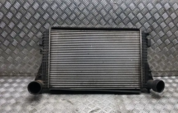 Volkswagen Golf V Intercooler radiator 1K0145803