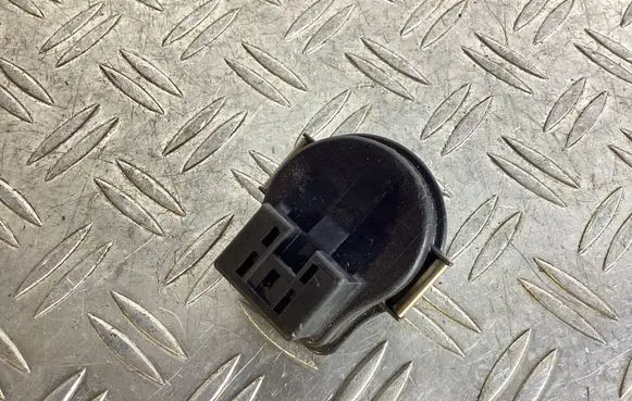 Lexus GS 250 350 300H 450H Other devices 8924130041 1943003041