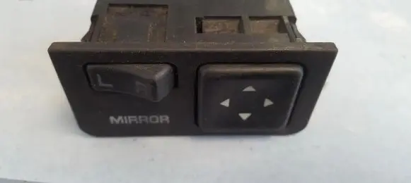 Subaru Legacy Wing mirror switch