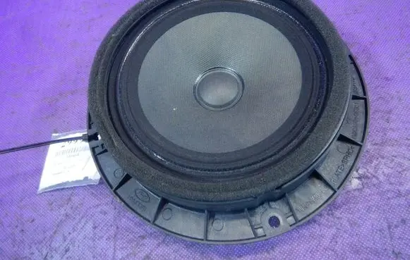 Hyundai i30 Front door speaker 96330-2H000