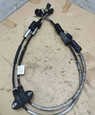 Volvo V70 Gear shift cable linkage 615878CECDA 20052008 03371458