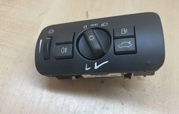Volvo XC60 Light switch 30739432