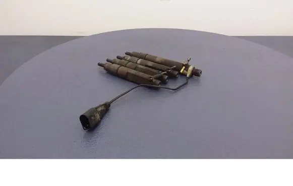 Fuel injector