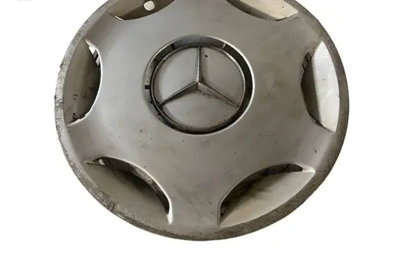 Mercedes-Benz C W202 R15 wheel hub/cap/trim 2024010024