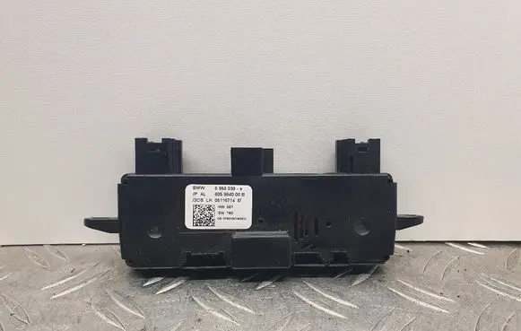 BMW 7 E65 E66 Other control units/modules 6958039 605984000B