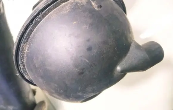 Vacuum air tank