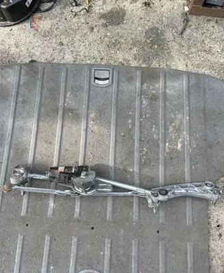 BMW 5 E39 Wiper motor 8360603